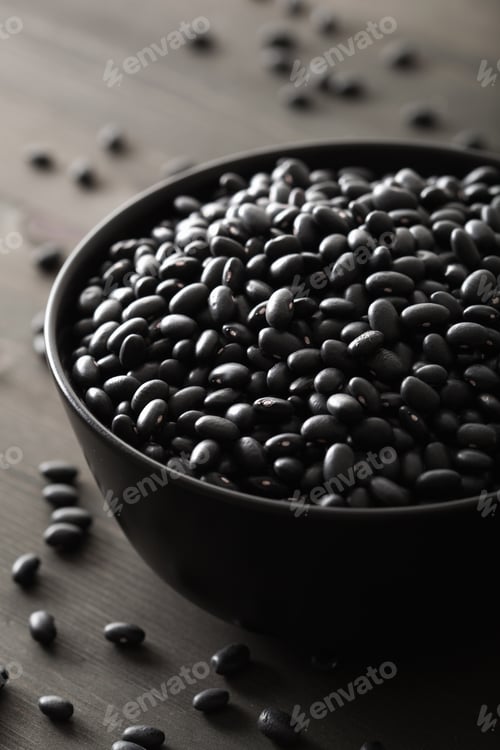 Preview: black turtle beans legumes in bowl