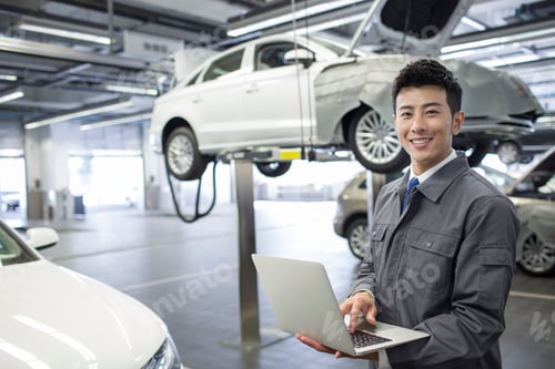 Preview: Auto mechanic