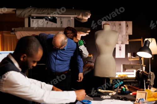 Preview: Needleworker helping senior client