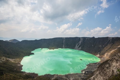 Preview: Crater lake