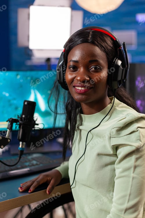 Preview: Happy esport african gamer during live championship