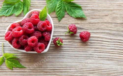 Preview: Fresh organic ripe raspberry