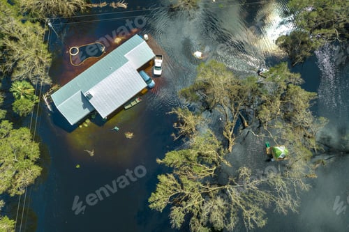 Preview: Flooded houses by hurricane Ian rainfall in Florida