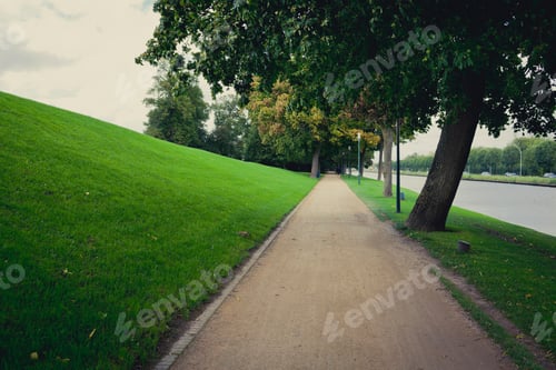 Preview: Dirt path along rural road