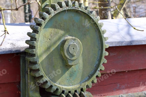 Vista previa: Close up shot of a mechanical part worm-gear, working mechanism