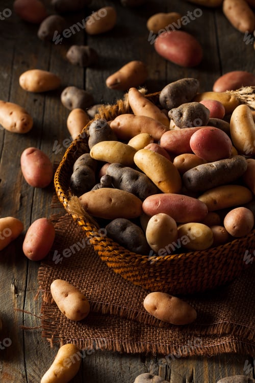 Preview: Raw Organic Fingerling Potatoes