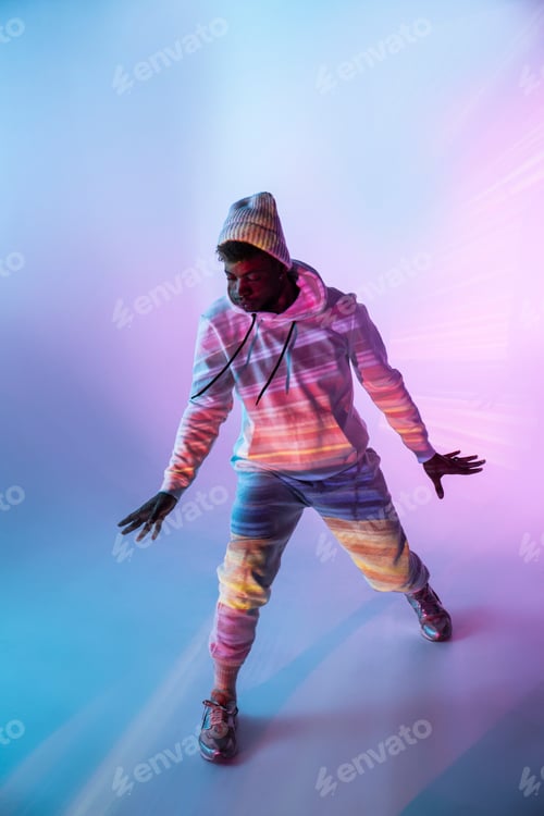 Preview: Male dancer under bright light