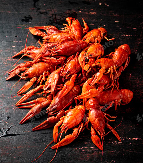 Preview: A bunch of boiled crayfish on the table.
