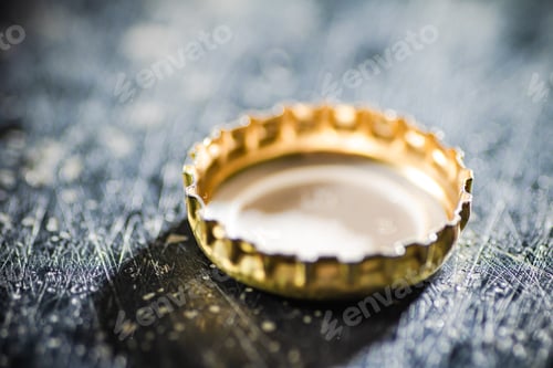Preview: Single beer bottle cap.