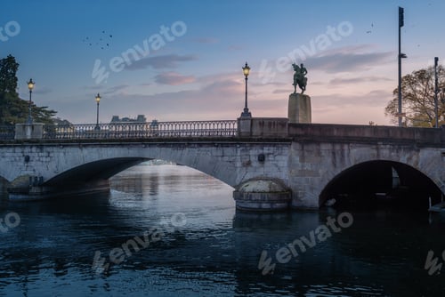 Preview: Munsterbrucke Bridge at sunset - Zurich, Switzerland