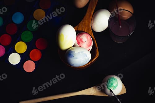 Preview: Crop hand painting Easter egg