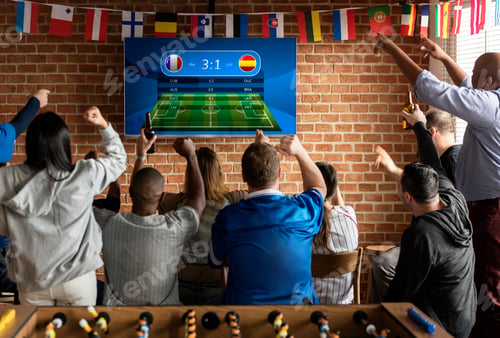 Preview: Frieds cheering sport at bar together