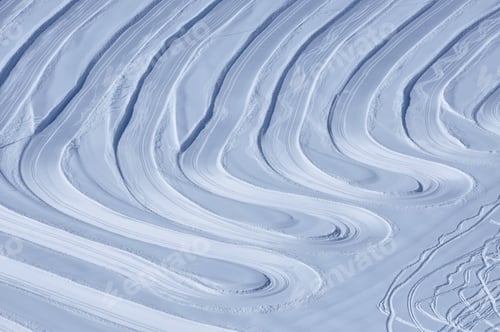 Preview: Cross-country skiing slopes in the Alps, ideal for background