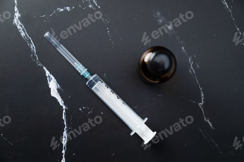 Preview: Medical syringe with medicine bottle