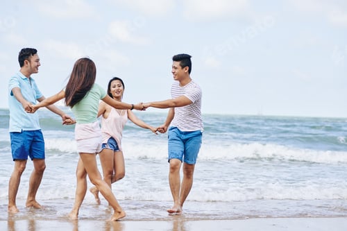 Preview: Fun on beach
