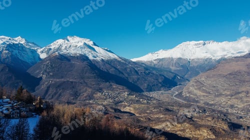 Preview: Mountain landscape.