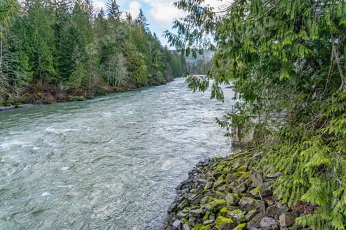 Preview: A View Of The Snoqualmie River In Winter.