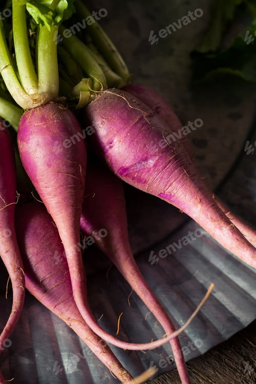 Preview: Raw Organic Purple Radishes