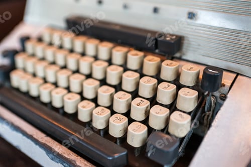 Preview: Obsolete classic typewriter with Thai keyboard