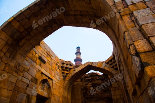 Preview: Qutub Minar, The tallest minaret a UNESCO World Heritage Site, New Delhi, India