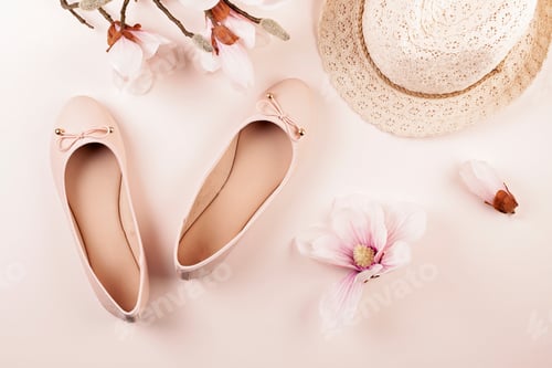 Preview: Nude colored ballerina shoes and magnolia flowers