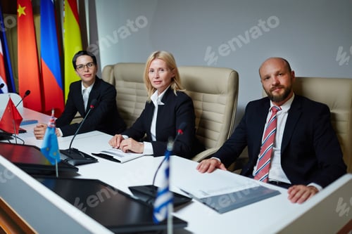 Meeting of Leaders in Professional Setting