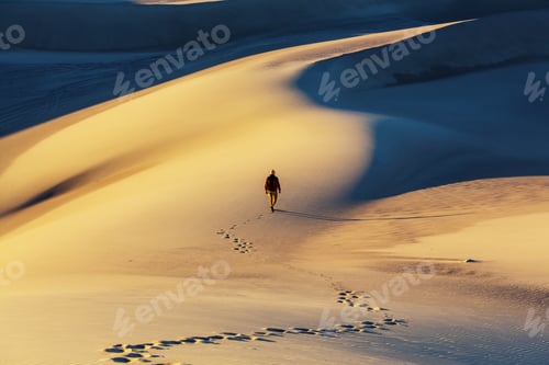 Preview: Sand dunes in California