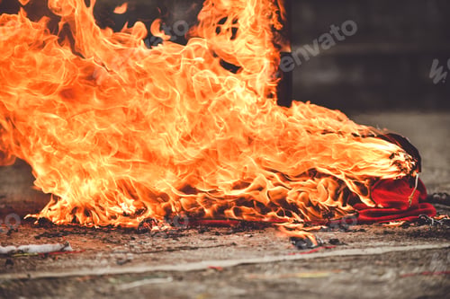 Preview: Fire flames on a black background.