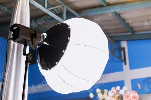 Preview: Lantern softbox light equipment. Studio lighting equipment