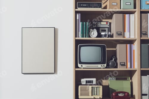 Preview: Collectible vintage items on the shelves