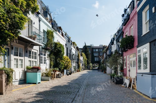 Preview: View of the picturesque St Lukes Mews in London