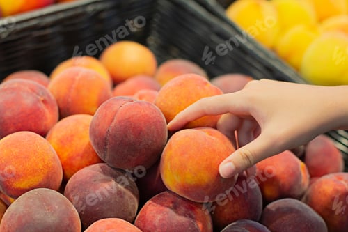 Preview: Buying Healthy Food At The Store