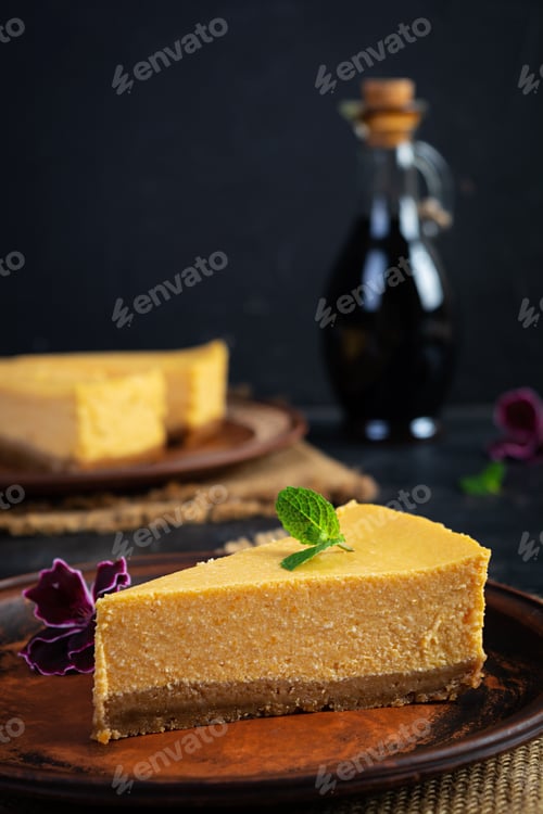 Preview: Homemade cheesecake with pumpkin. Slice of delicious cake with pumpkin