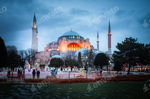 Preview: Hagia Sophia Mosque in Istanbul turkey on cloudy day