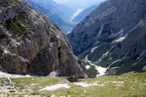 Preview: Tre Cime di Lavaredo National Park, Italy