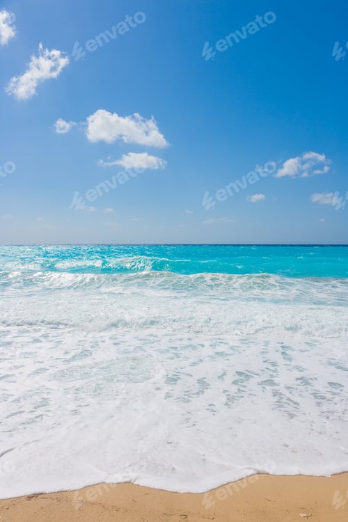 Preview: wild beach of the island of Lefkas in Greece