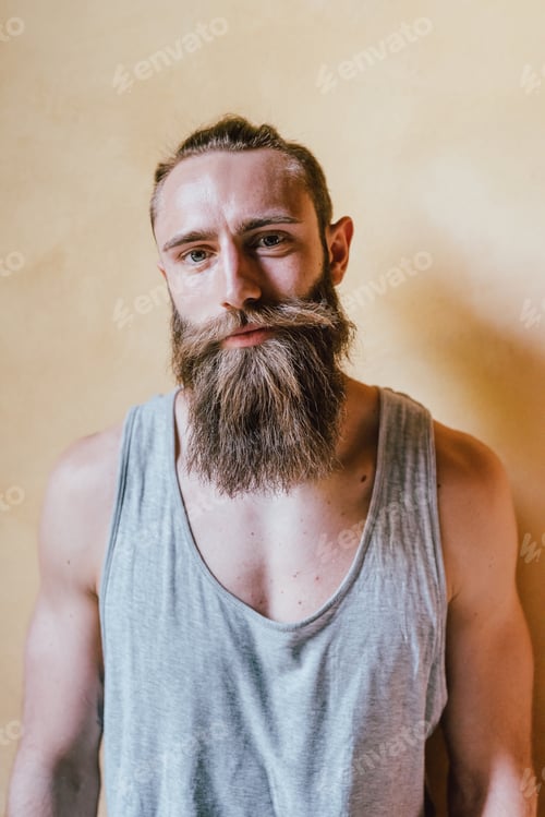 Preview: young bearded man