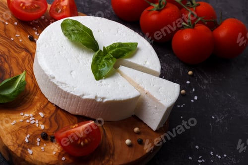 Preview: ricotta cheese with basil and tomatoes