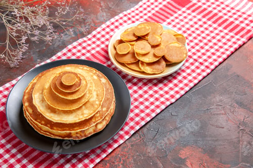 Preview: Top view of pancake mix on red stripped towel
