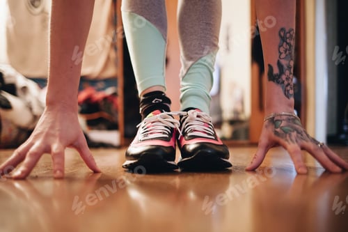 Preview: training at home / fitness / fitness outfit