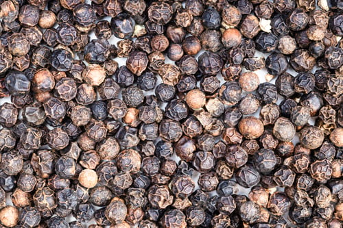 Preview: whole black pepper peppercorns closeup