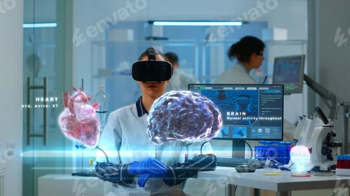 Preview: Scientific expert in clinic using VR