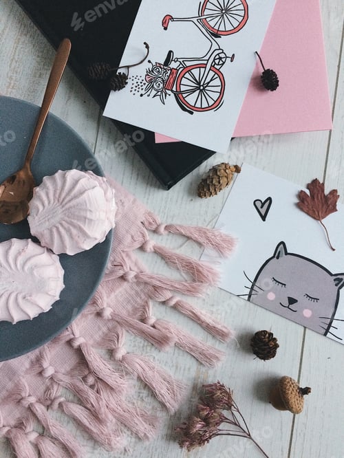Preview: Pinky mood