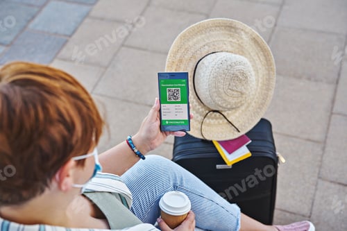 Preview: Woman received message on app mobile about negative COVID-19 express test results at airport