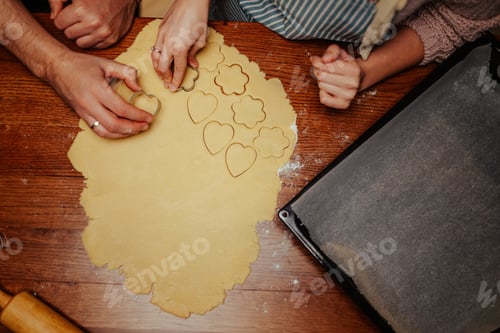 Preview: Baking heart and flower shaped cookies together
