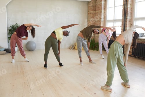 Preview: People exercising in group