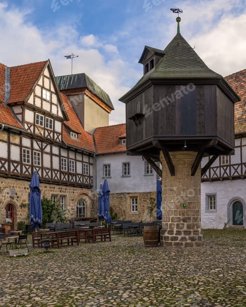 Preview: Scenic view of the historic Adelshof in Quedlinburg, Germany
