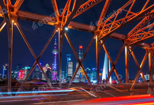 Preview: Waibaidu Bridge and Pudong skyline at night, Shanghai, China