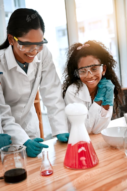 Preview: Weve got a budding scientist on our hands