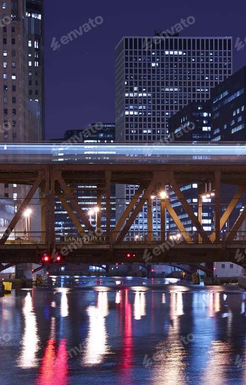 Preview: Chicago River